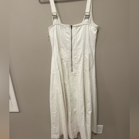 Petal & Pup Una Midi Dress in white - Picture 13 of 14